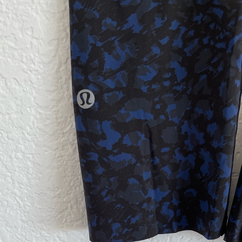 Lululemon Fast and Free Crop Wild Thing Camo Larkspur Multi - Picture 5 of 6